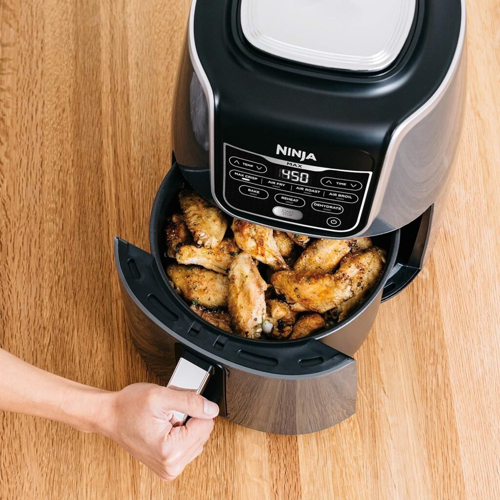 Ninja AF161 Max XL Air Fryer that Cooks, Crisps, Roasts, Bakes, Reheats and Dehydrates, with 5.5 Quart Capacity, and a High Gloss Finish, Grey