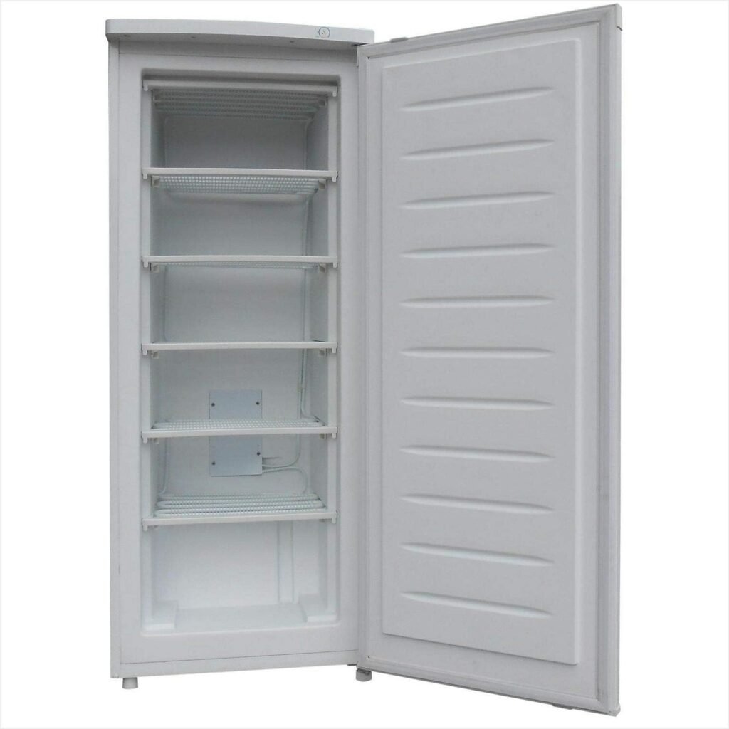 RCA RFRF690 Upright Freezer 6.5 cu ft, White