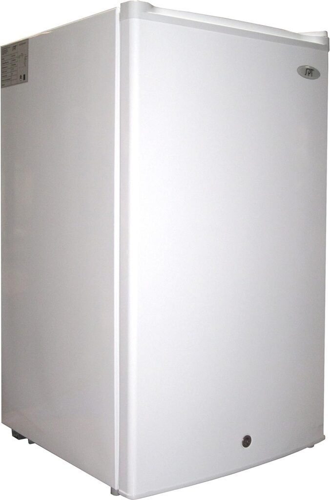 SPT UF-304W: 3.0 cu.ft. Upright Freezer in White - ENERGY STAR