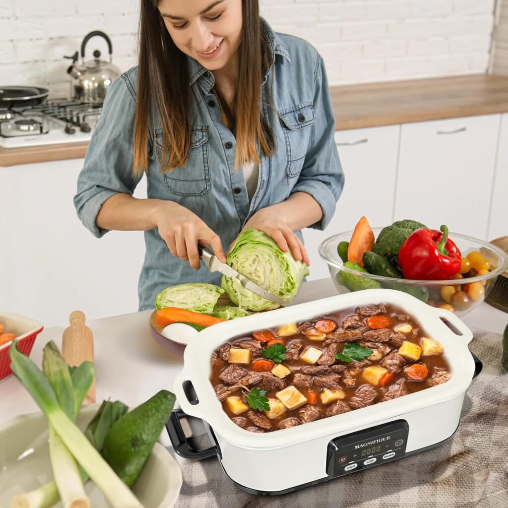 MAGNIFIQUE Small 4 Quart Casserole Programmable Slow Cooker with Ceramic Baking Dish - Perfect Kitchen Small Appliance for Family Dinners, Oven Safe and Durable Bakeware for Lasagna, Roasts (White)